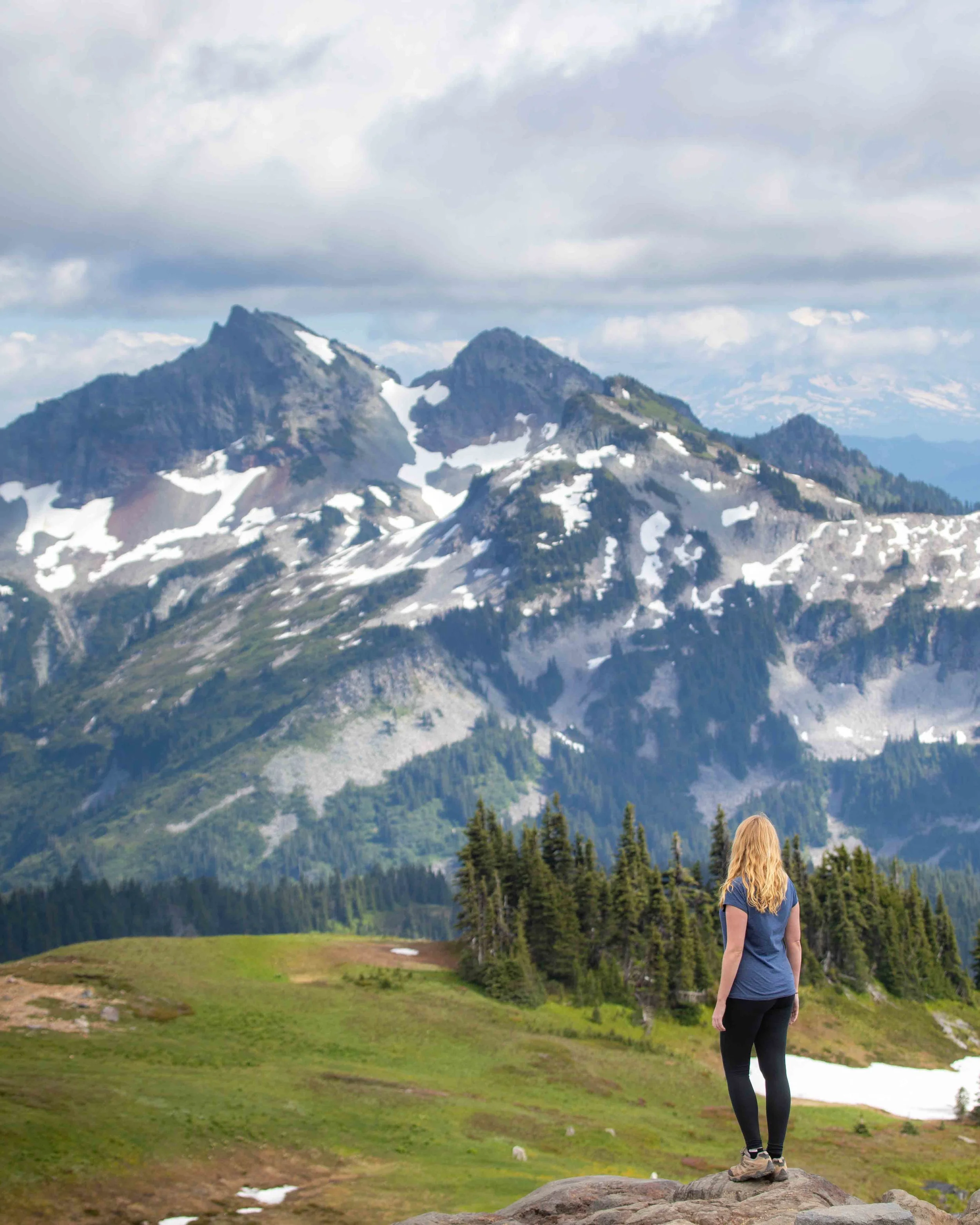 Best rainier cheap day hikes